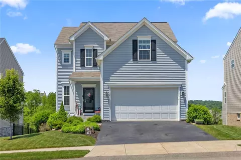 121 Dutch Creek Dr, Zelienople, PA 16063