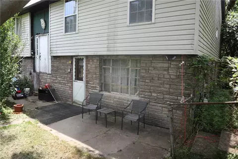 6136 National Pike, Grindstone, PA 15442