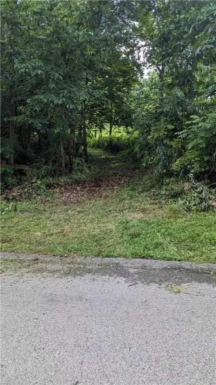 80 Lutes Road, Eighty Four, PA 15330