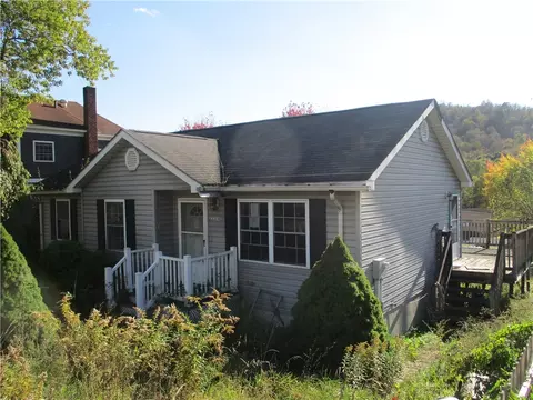 2204 Crawford, Northern Cambria, PA 15714