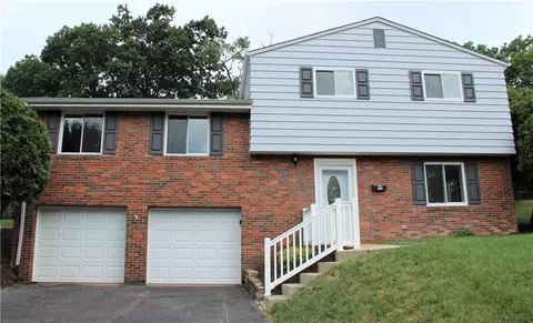 592 Galway Dr, Bethel Park, PA 15102