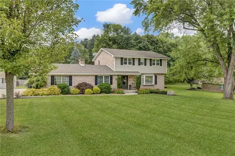 122 Ponderosa Dr, Beaver Falls, PA 15010