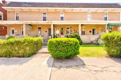 1704 Jancey St, Pittsburgh, PA 15206