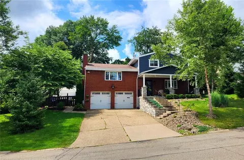 2442 Rose Garden Rd, Pittsburgh, PA 15220