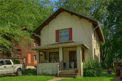 68 Shenango Blvd, Farrell, PA 16121