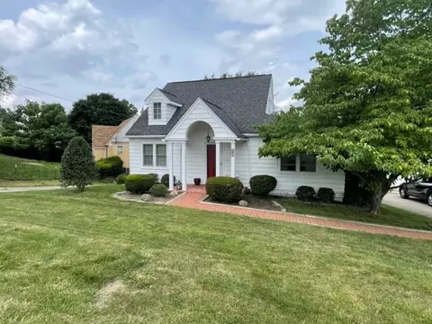 1955 Ridge Rd Ext, Ambridge, PA 15003