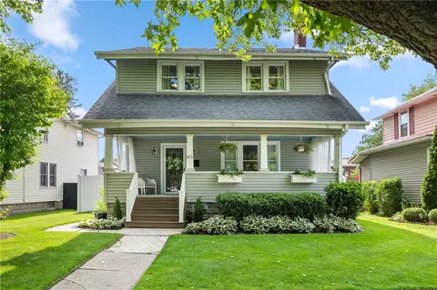 413 N Center St, Grove City, PA 16127