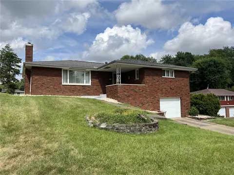 600 Shirls Ave, Washington, PA 15301