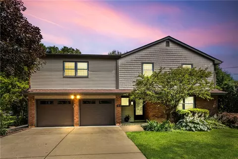105 Lynn Haven Dr, Beaver, PA 15009
