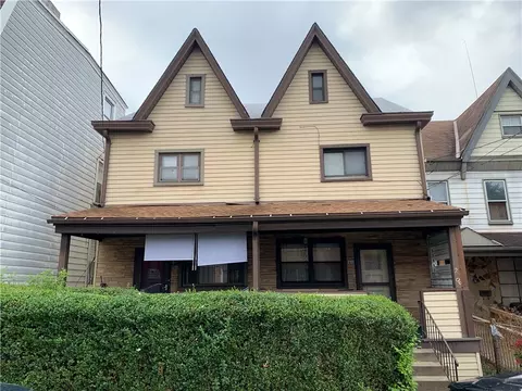 206 Amanda Ave, Pittsburgh, PA 15210