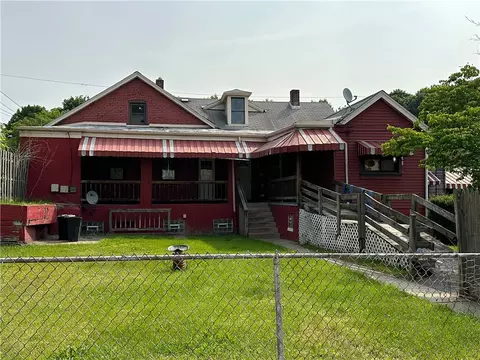 326 Gardner St, Mckees Rocks, PA 15136