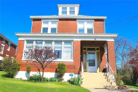 32 Overland Ave, Duquesne, PA 15110