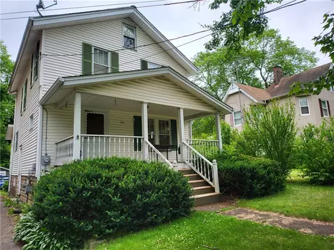 1442 Hall Ave, Sharon, PA 16146
