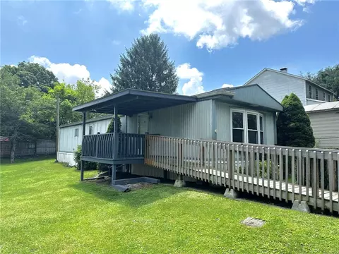 112 Postal Ln, Whitney, PA 15650