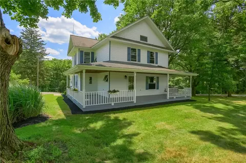 453 Sheldon Rd, Valencia, PA 16059