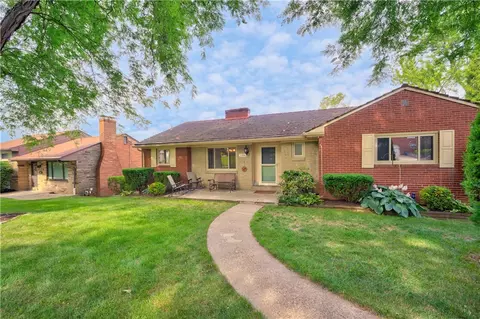 1186 Arrowood, Pittsburgh, PA 15243