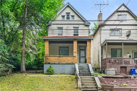 853 Eldora Pl, Pittsburgh, PA 15210