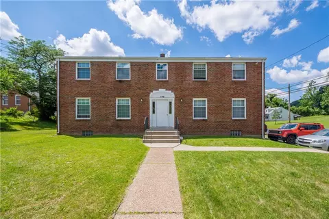 100 Vine St, Verona, PA 15147