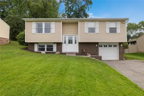2195 George St, North Huntingdon, PA 15642