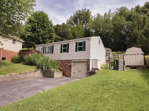 134 Terrace Ave, Leechburg, PA 15656