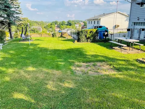 9779 Laurel Ave, Irwin, PA 15642 photo 31