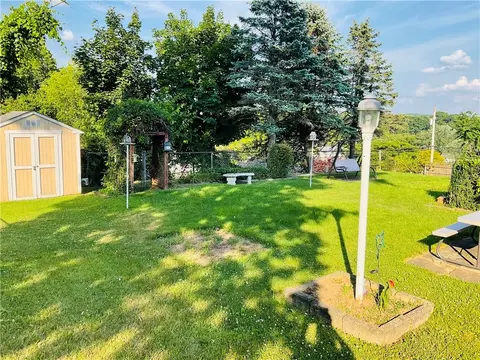 9779 Laurel Ave, Irwin, PA 15642 photo 30