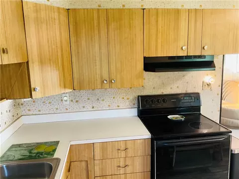 9779 Laurel Ave, Irwin, PA 15642 photo 14