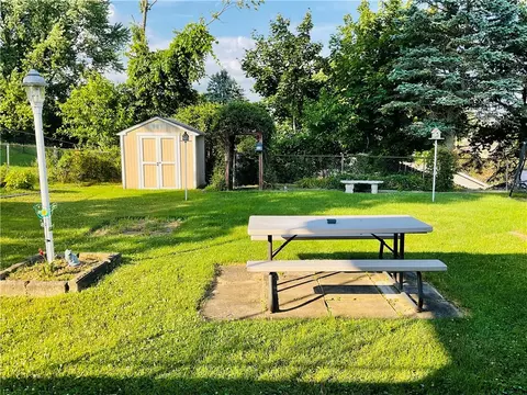 9779 Laurel Ave, Irwin, PA 15642 photo 29