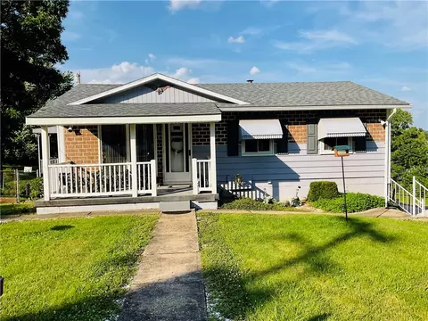 9779 Laurel Ave, Irwin, PA 15642 photo 2