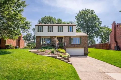 5470 Glen Hill Dr, Bethel Park, PA 15102