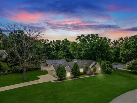 113 Oakwood Rd, Mcmurray, PA 15317
