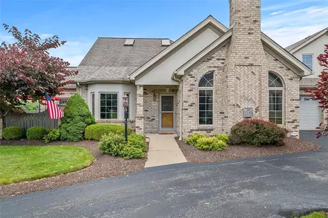 1707 Grand Cypress Ln, Presto, PA 15142