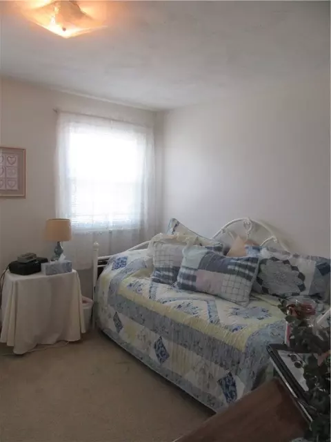 18 Cambridge Dr, Irwin, PA 15642 photo 20