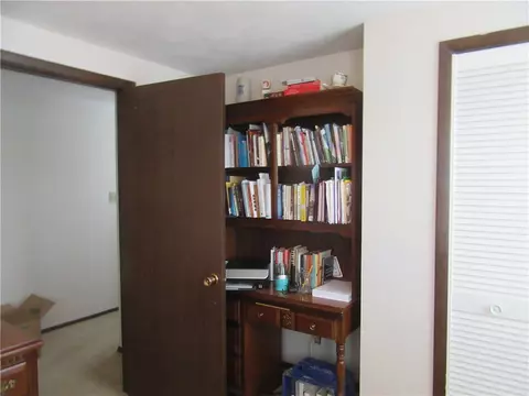 18 Cambridge Dr, Irwin, PA 15642 photo 22
