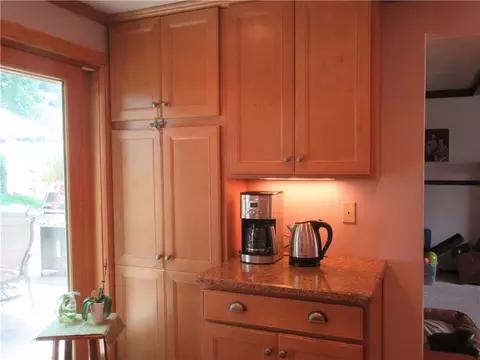 18 Cambridge Dr, Irwin, PA 15642 photo 16