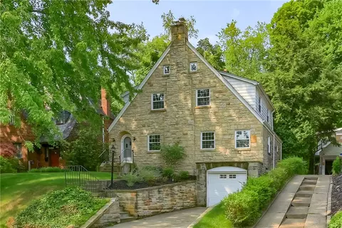 324 Orchard Dr, Pittsburgh, PA 15228