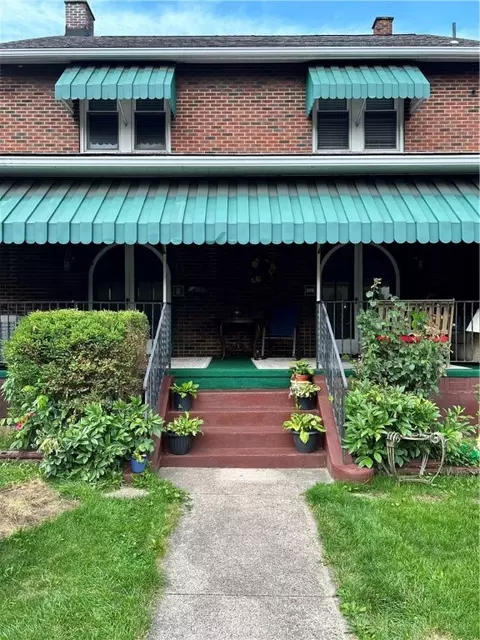 2119 Duquesne Ave, Mckeesport, PA 15132