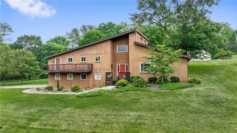6131 Brush Run Rd, Bethel Park, PA 15102