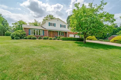 221 Mosshaven Way, Ligonier, PA 15658