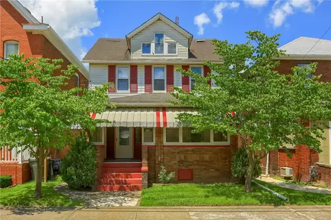320 Franklin Ave, Ellwood City, PA 16117