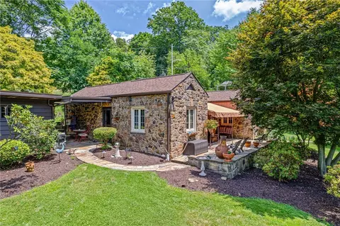 181 Moffat Ave, Washington, PA 15301