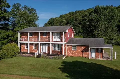 246 N Main St, Cooperstown, PA 16317