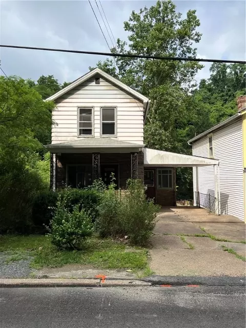 1368 Ravine St, Homestead, PA 15120