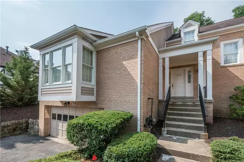320 Queensberry, Pittsburgh, PA 15234