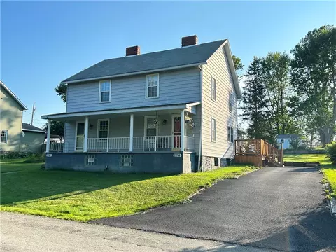 274 Poker Rd, Mount Pleasant, PA 15666