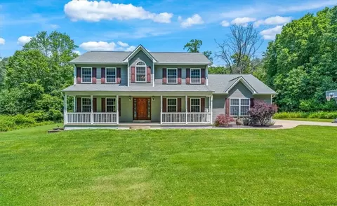 131 Senate Ln, Franklin, PA 16323