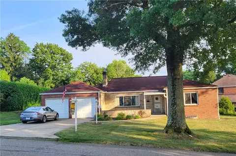 230 Glenview Dr, New Kensington, PA 15068