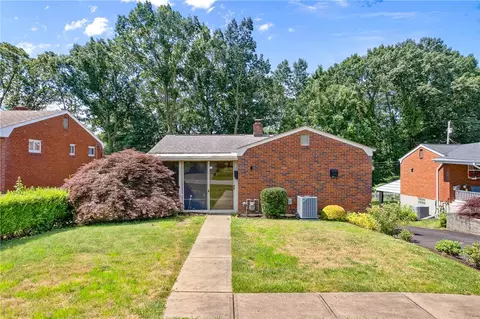3470 Brickley Dr, Pittsburgh, PA 15227
