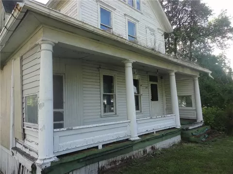 395 Maple Ave, Hooversville, PA 15936