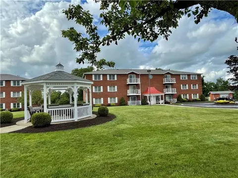 820 S Main St Unit #304, Washington, PA 15301